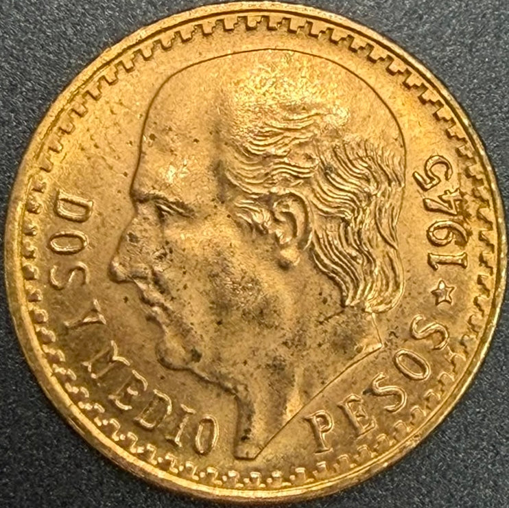 Moneda de dos y medio pesos oro, 1945
